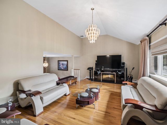 515 DAVIS RD, Cheltenham, PA 19012