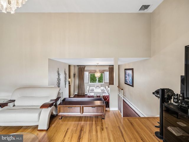 515 DAVIS RD, Cheltenham, PA 19012