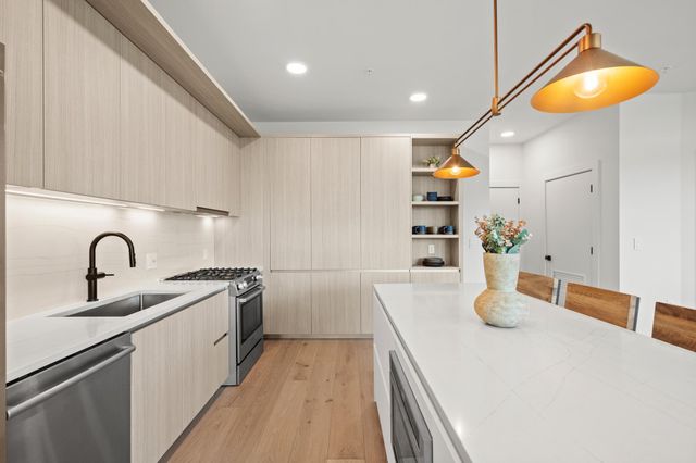 2209 S 1st ST 328, Austin, TX 78704