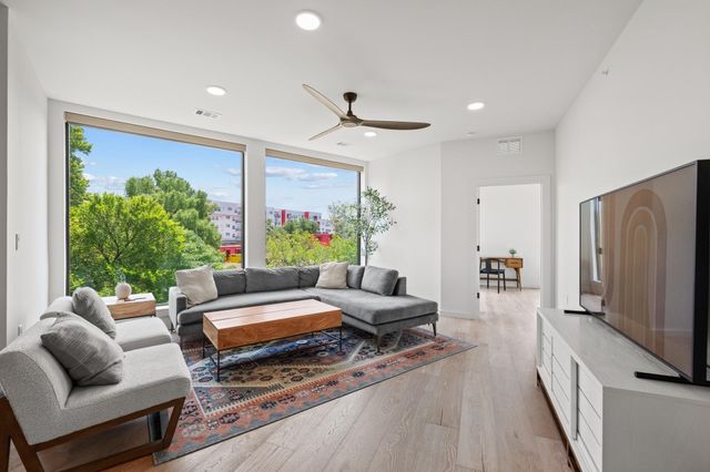 2209 S 1st ST 328, Austin, TX 78704