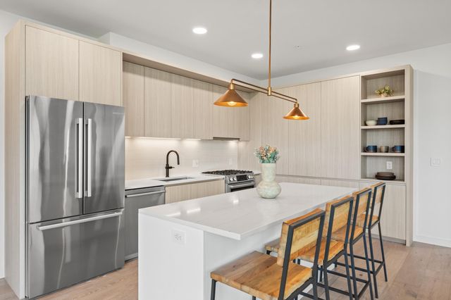 2209 S 1st ST 328, Austin, TX 78704