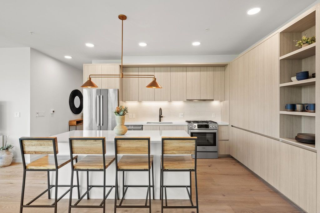 2209 S 1st ST 328, Austin, TX 78704