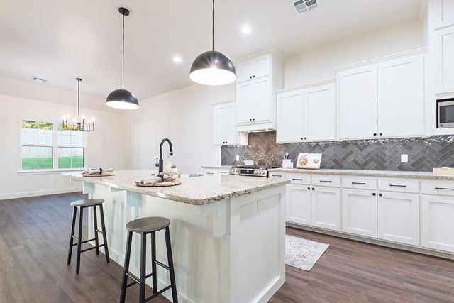 1804 Larkin Lane, Shawnee, OK 74804