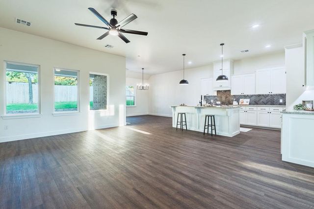1804 Larkin Lane, Shawnee, OK 74804