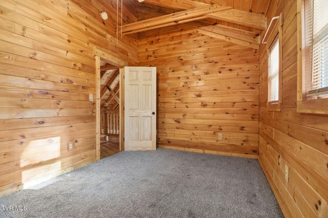 24481 Walden Road, Abingdon, VA 24210