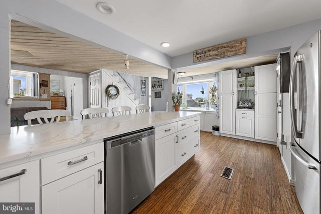 78 JERI ANN DRIVE, Manahawkin, NJ 08050