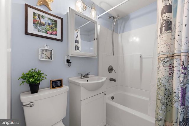 78 JERI ANN DRIVE, Manahawkin, NJ 08050