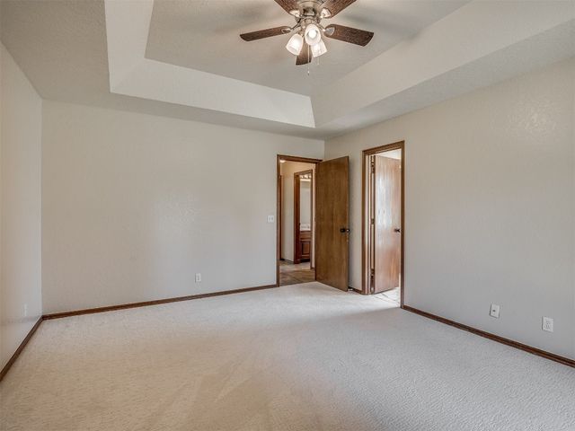 400 Ryan Way, Edmond, OK 73003