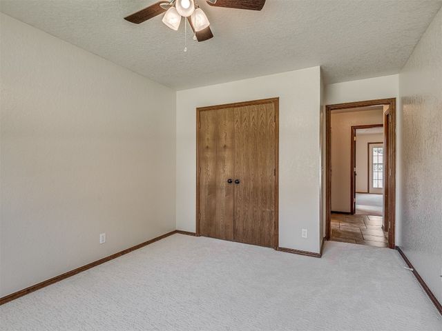 400 Ryan Way, Edmond, OK 73003