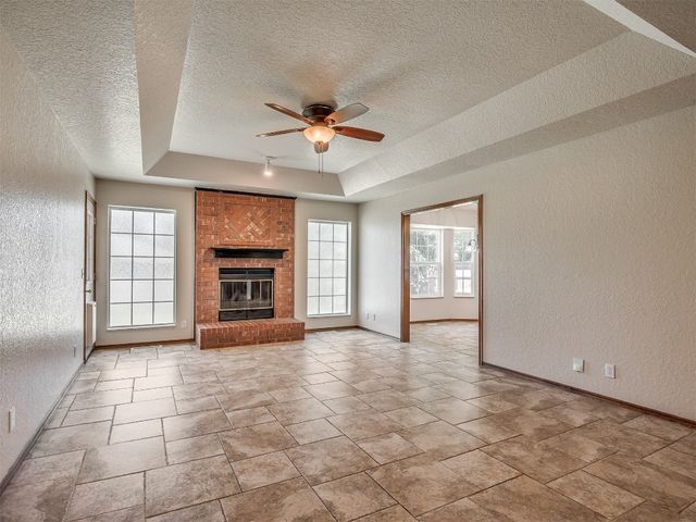 400 Ryan Way, Edmond, OK 73003
