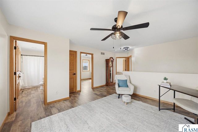 120 Callaway Court, Mankato, MN 56001
