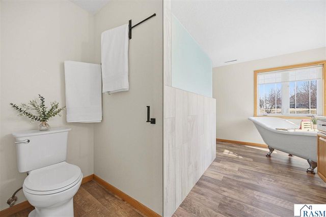 120 Callaway Court, Mankato, MN 56001