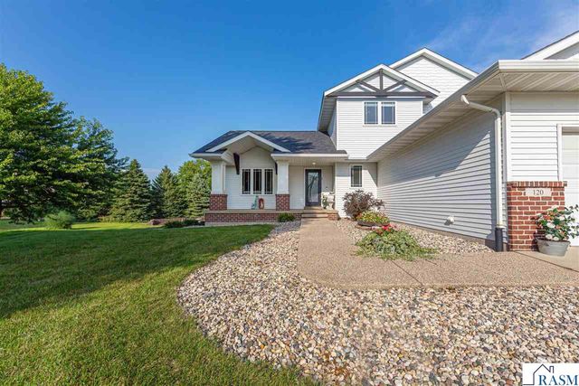 120 Callaway Court, Mankato, MN 56001