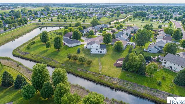 120 Callaway Court, Mankato, MN 56001