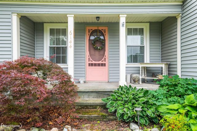 6144 E Atherton Road, Burton, MI 48519