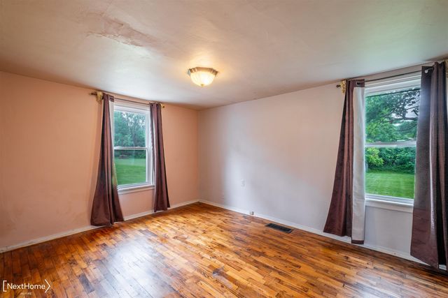 6144 E Atherton Road, Burton, MI 48519