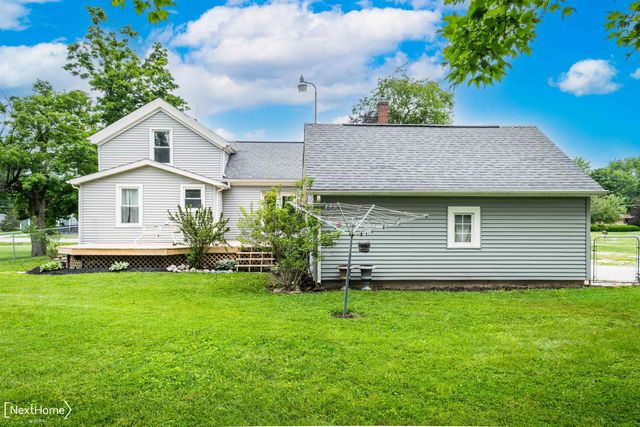 6144 E Atherton Road, Burton, MI 48519