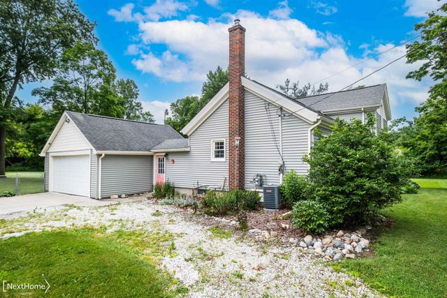 6144 E Atherton Road, Burton, MI 48519