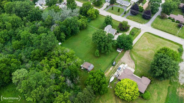 6144 E Atherton Road, Burton, MI 48519