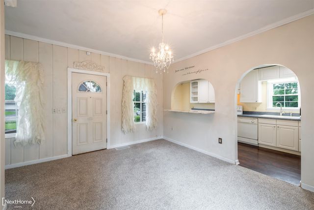 6144 E Atherton Road, Burton, MI 48519