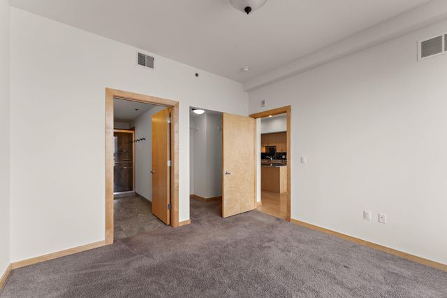 740 Portland Avenue 1109, Minneapolis, MN 55415