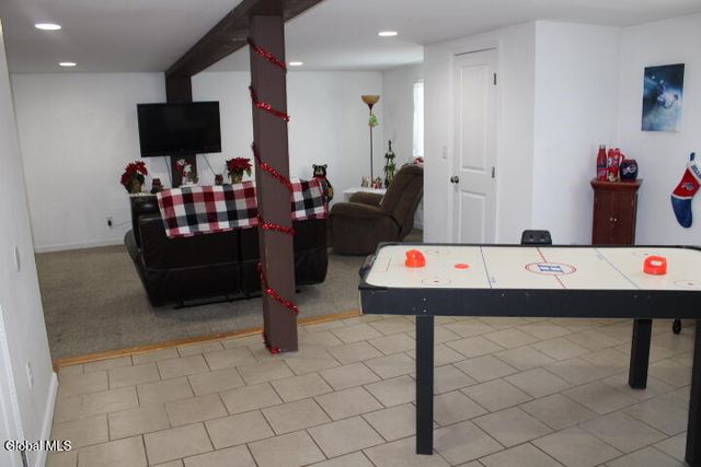 5764 Amsterdam Road, Schenectady, NY 12302