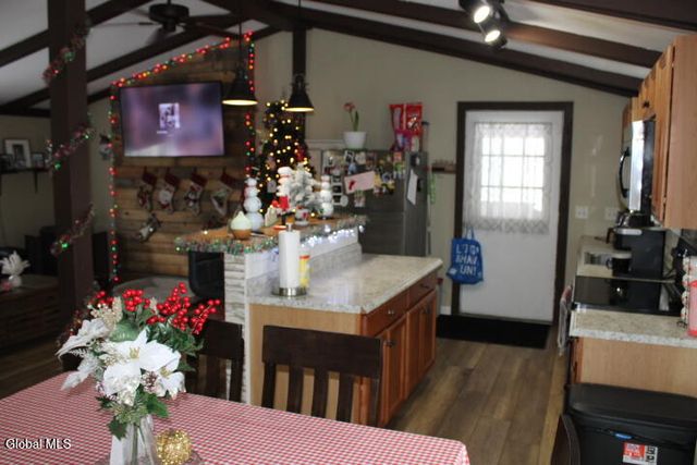 5764 Amsterdam Road, Schenectady, NY 12302