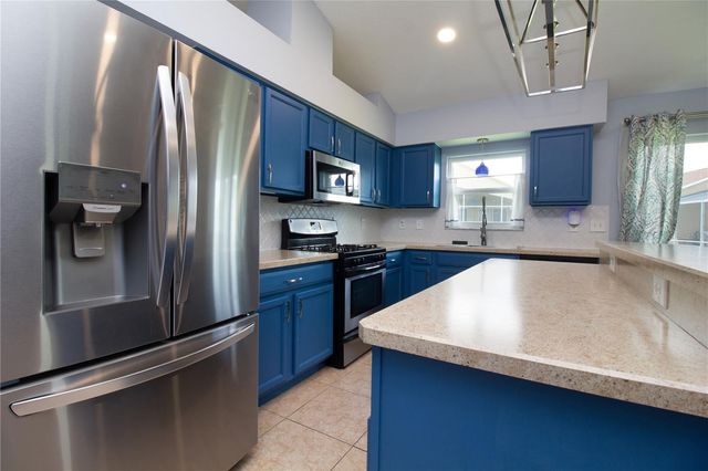 25500 GEDDY DRIVE, Land O Lakes, FL 34639