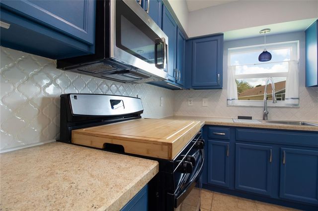 25500 GEDDY DRIVE, Land O Lakes, FL 34639