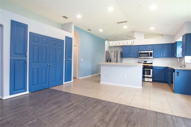 25500 GEDDY DRIVE, Land O Lakes, FL 34639