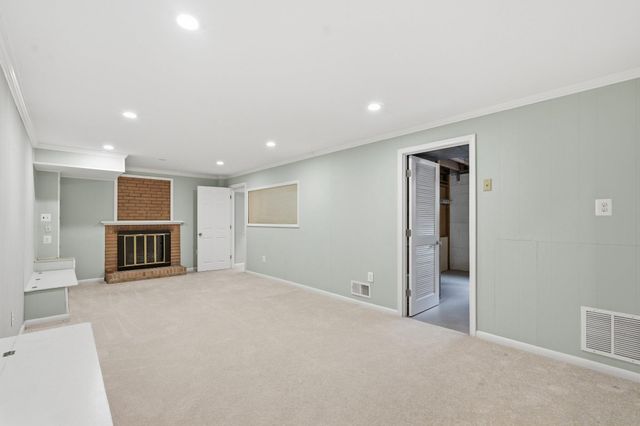 8543 MOUNT VERNON HWY, Alexandria, VA 22309
