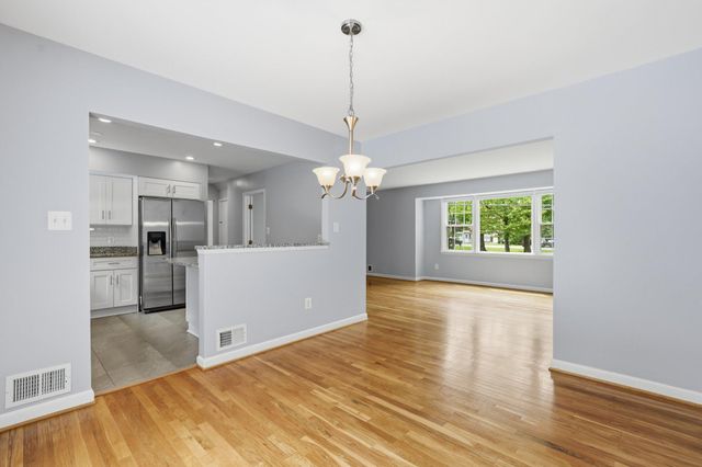 8543 MOUNT VERNON HWY, Alexandria, VA 22309