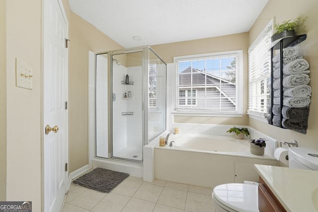 5665 Fairwood Drive, Acworth, GA 30101