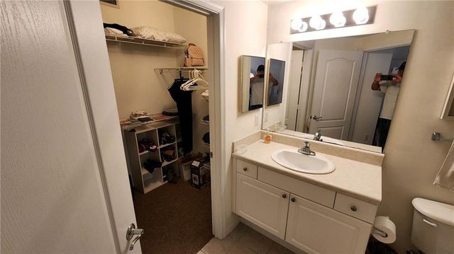 5090 Fairways Circle H202, Vero Beach, FL 32967