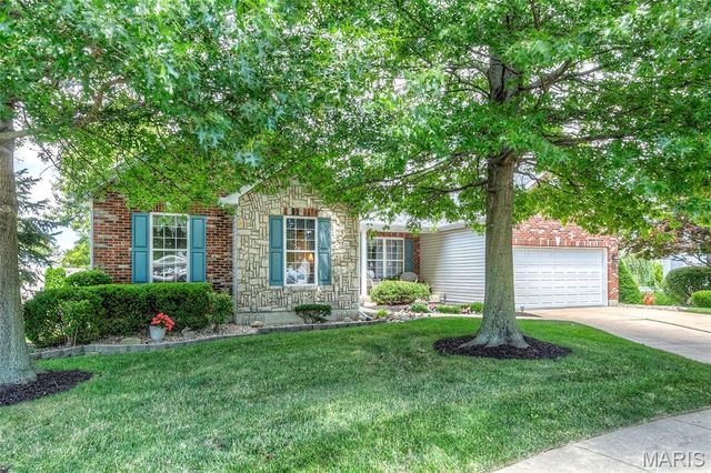 1903 Bonnie Brook Lane, Wentzville, MO 63385