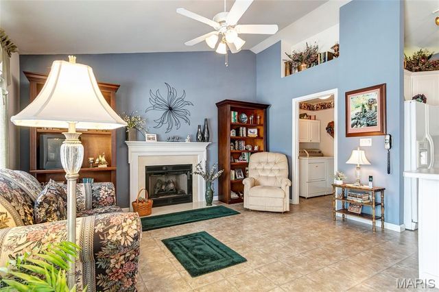 1903 Bonnie Brook Lane, Wentzville, MO 63385