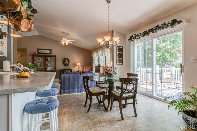 1903 Bonnie Brook Lane, Wentzville, MO 63385