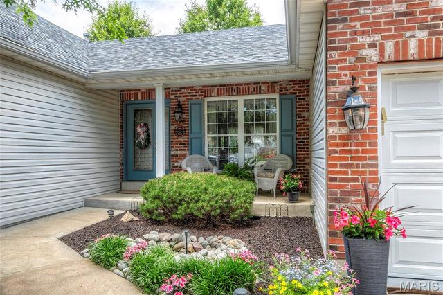 1903 Bonnie Brook Lane, Wentzville, MO 63385