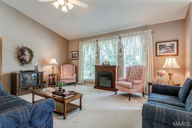 1903 Bonnie Brook Lane, Wentzville, MO 63385