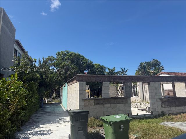 615 SW 16th St, Fort Lauderdale, FL 33315