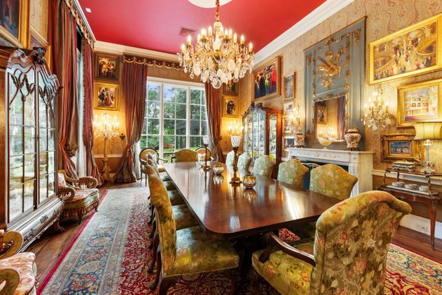 2 Grand Colonial Drive, The Woodlands, TX 77382