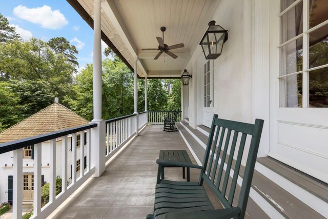 2 Grand Colonial Drive, The Woodlands, TX 77382