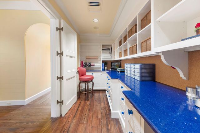 2 Grand Colonial Drive, The Woodlands, TX 77382