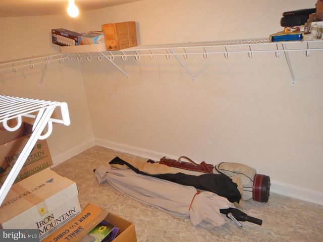 2012 GALLOWS TREE CT, Vienna, VA 22182