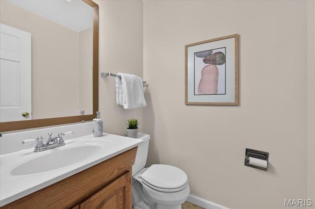 11355 Cragwold Road, Sunset Hills, MO 63122