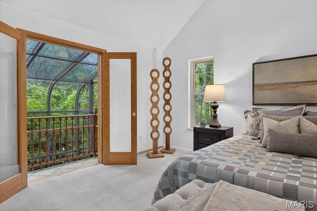 11355 Cragwold Road, Sunset Hills, MO 63122