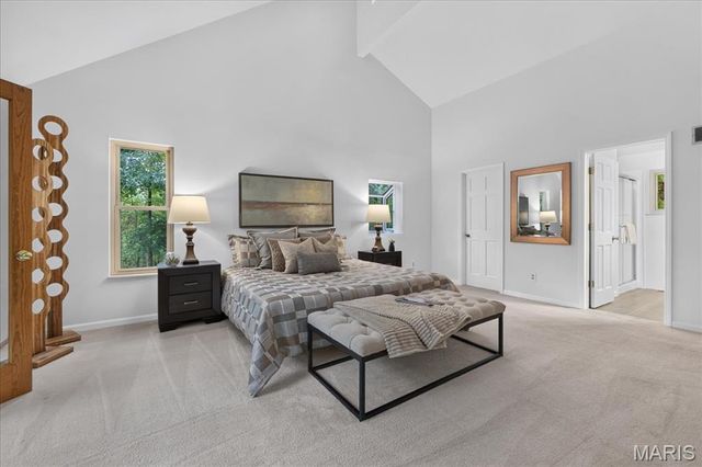 11355 Cragwold Road, Sunset Hills, MO 63122