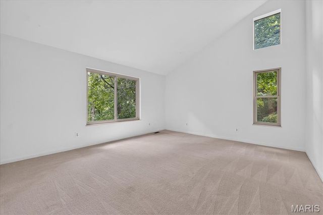 11355 Cragwold Road, Sunset Hills, MO 63122