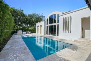 16203 NW 82nd Pl, Miami Lakes, FL 33016