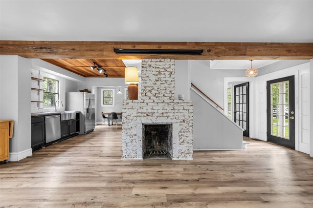 2814 Sanger Avenue, Waco, TX 76707